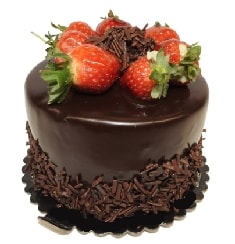 Ev Yapımı Tadında Çikolatalı Küçük Yaş Pasta